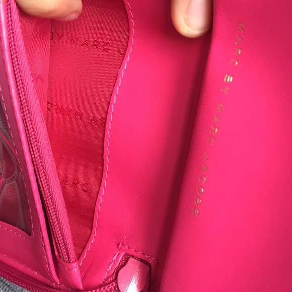 Marc Jacobs Wristlet - Picture 5 of 5